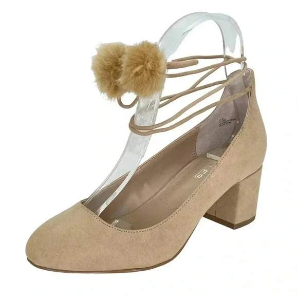 Charles David Libby Nude Microfiber Womens Heels Size 6M - Picture 1 of 12